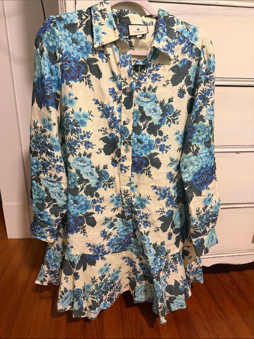 Tuckernuck Blue Floral Long-Sleeve Tunic Dress on Cream
